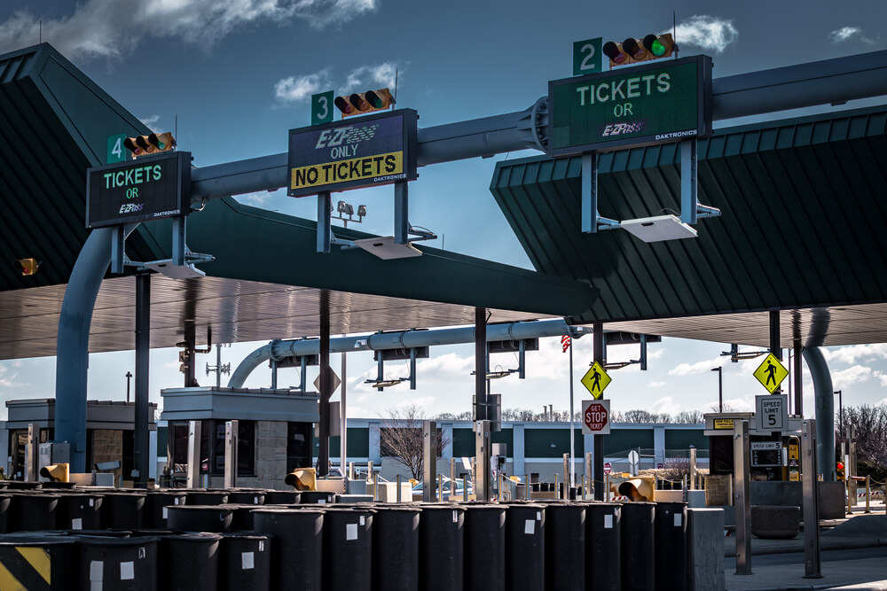 This Is How to Use a Toll Road 8 Basic Guidelines