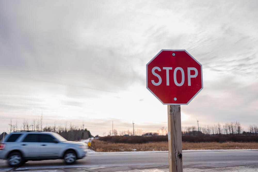 What Does A Yellow Line Mean On The Side Of The Road