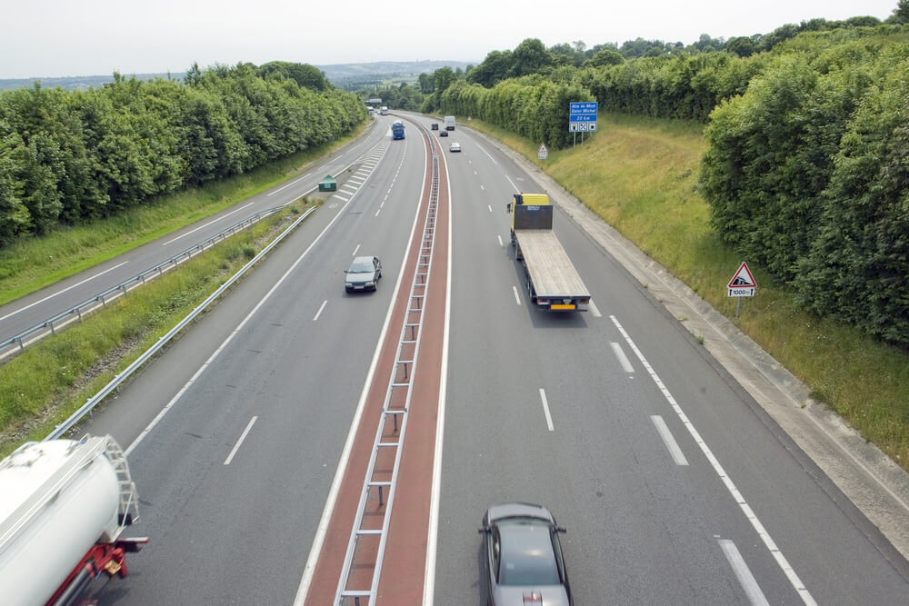 What Is A Highway Median