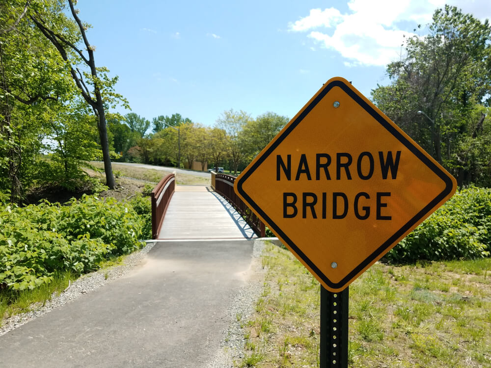 Narrow Bridge Sign: What Does it Mean?