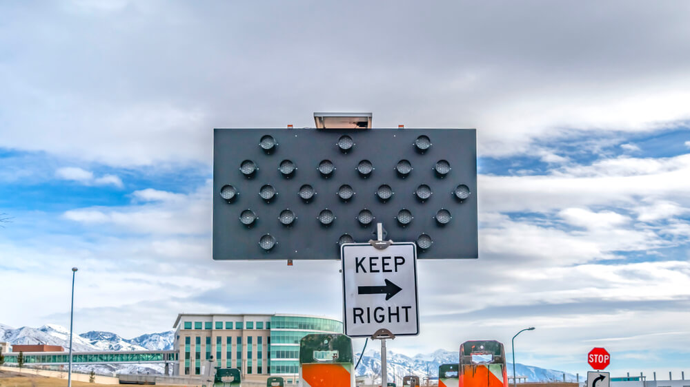 keep-right-sign-what-does-it-mean