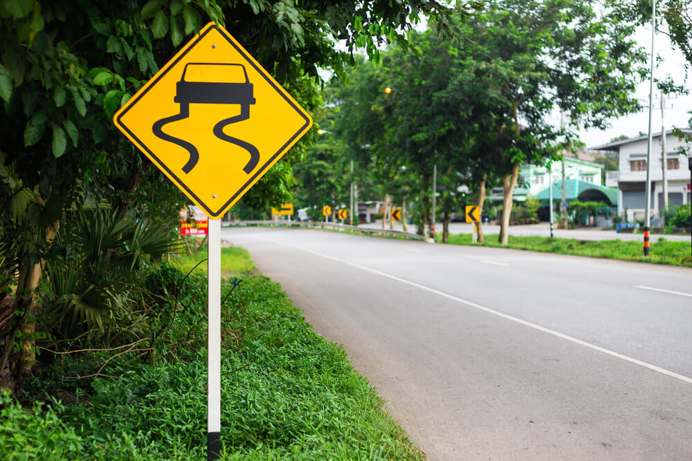 slippery-road-sign-what-does-it-mean